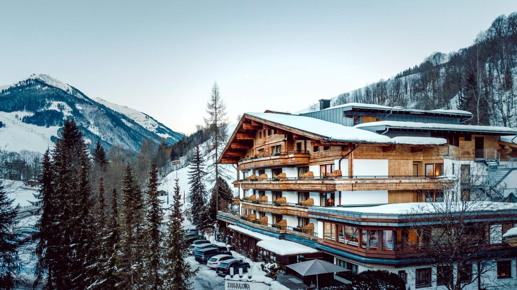 Familien Hotel ซาลบาคฮินเทอร์เกลมม์ ภายนอก รูปภาพ